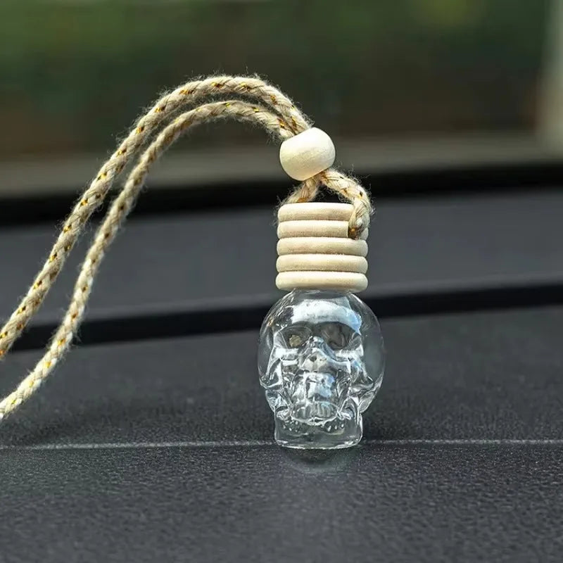 1PC Car Skull Perfume Bottle Aromatherapy Essential Oil Hanging Auto Air Freshener Home Interior Decoration 